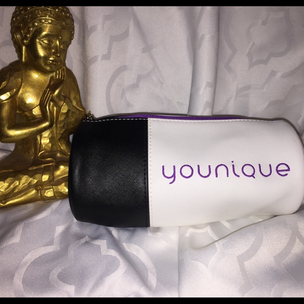 Younique Kudos Bag